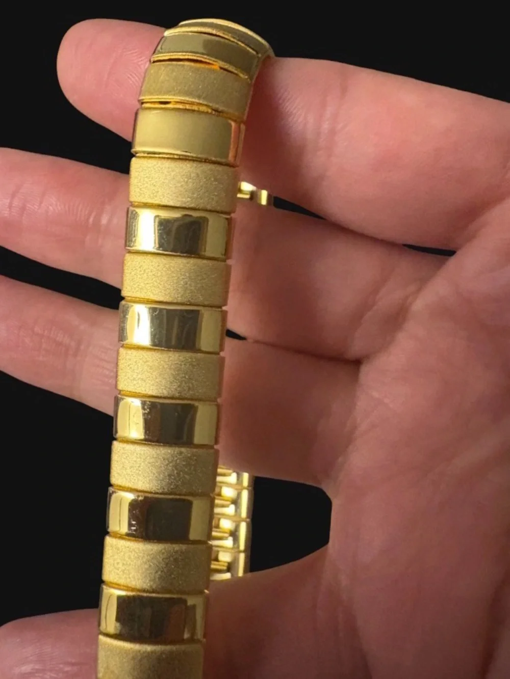 Vintage Avon Goldtone Satin Polish Link Bracelet & Hoop Earring Set NIB